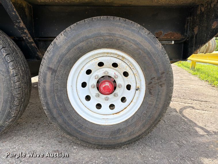 image for item YA3556 2016 Vac-Tron LP573-XDT vacuum trailer