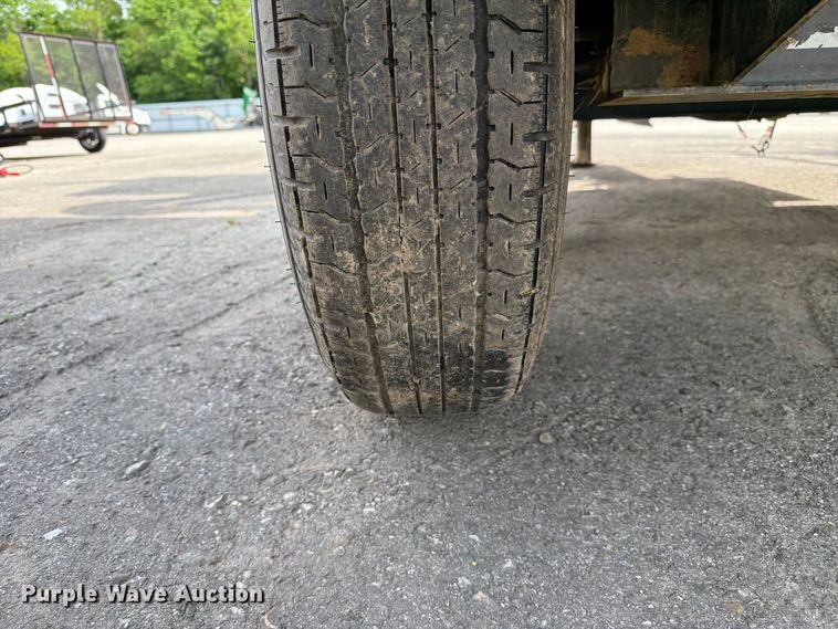 image for item YA3556 2016 Vac-Tron LP573-XDT vacuum trailer