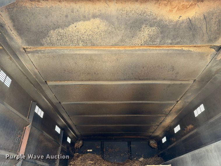 image for item YA3709 2015 Ford F650 Super Duty Ext. Cab chipper truck