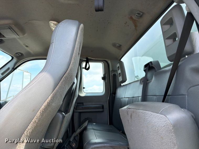 image for item YA3709 2015 Ford F650 Super Duty Ext. Cab chipper truck