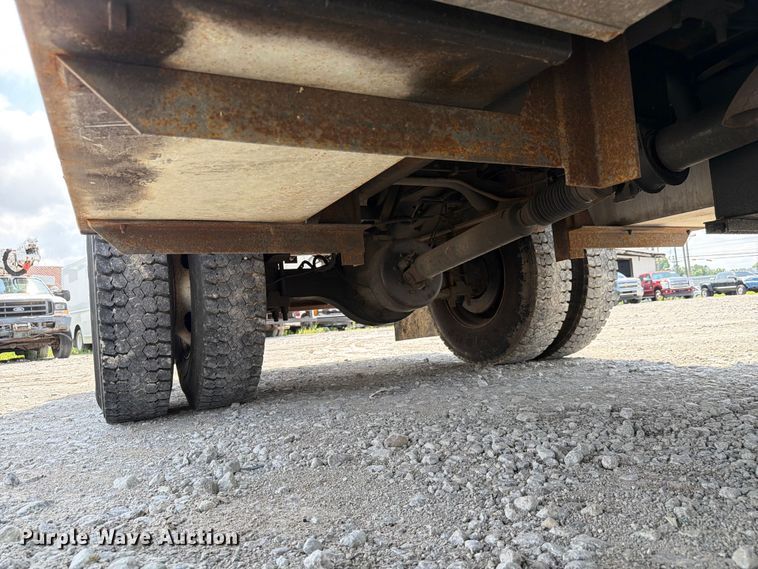 image for item YA3709 2015 Ford F650 Super Duty Ext. Cab chipper truck