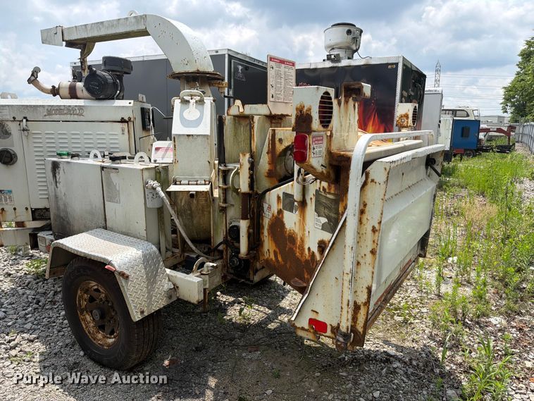 image for item YA3716 2010 Bandit  200XP wood chipper