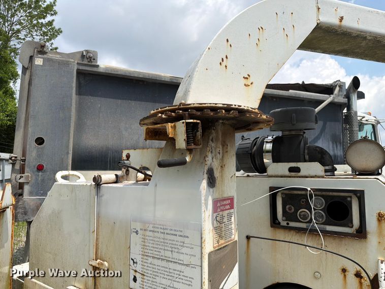 image for item YA3716 2010 Bandit  200XP wood chipper