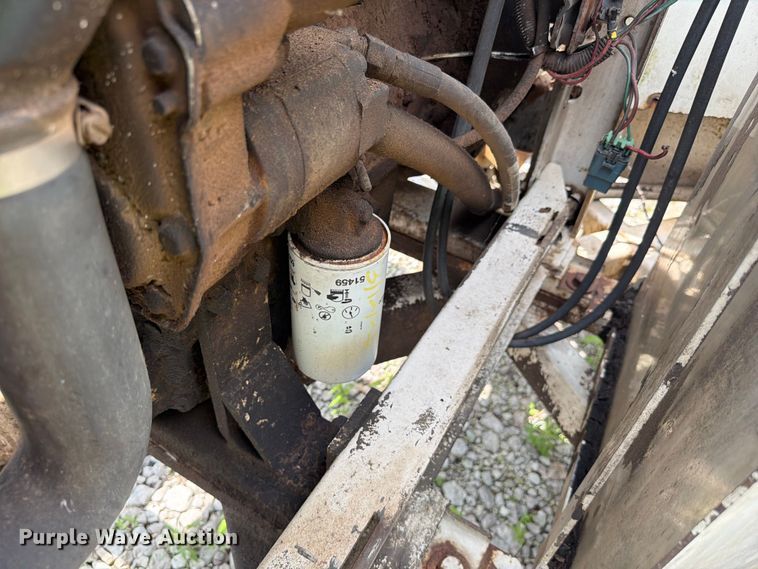 image for item YA3716 2010 Bandit  200XP wood chipper