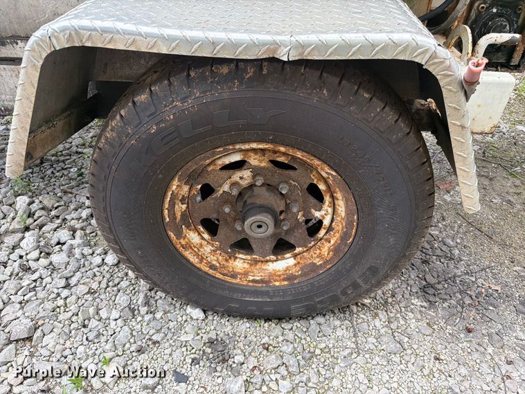 image for item YA3716 2010 Bandit  200XP wood chipper