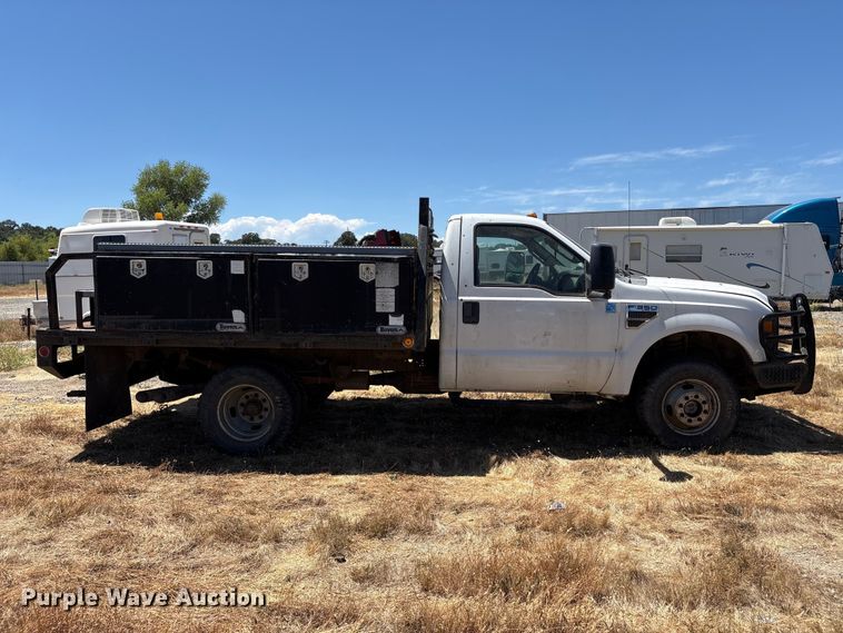 image for item YA3750 2010 Ford F350 Super Duty flatbed pickup truck