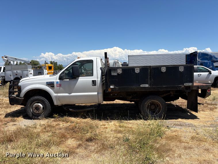 image for item YA3750 2010 Ford F350 Super Duty flatbed pickup truck