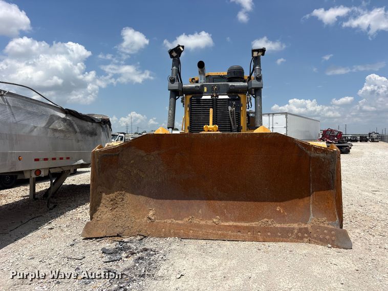 image for item YA3760 2019 John Deere 1050K dozer