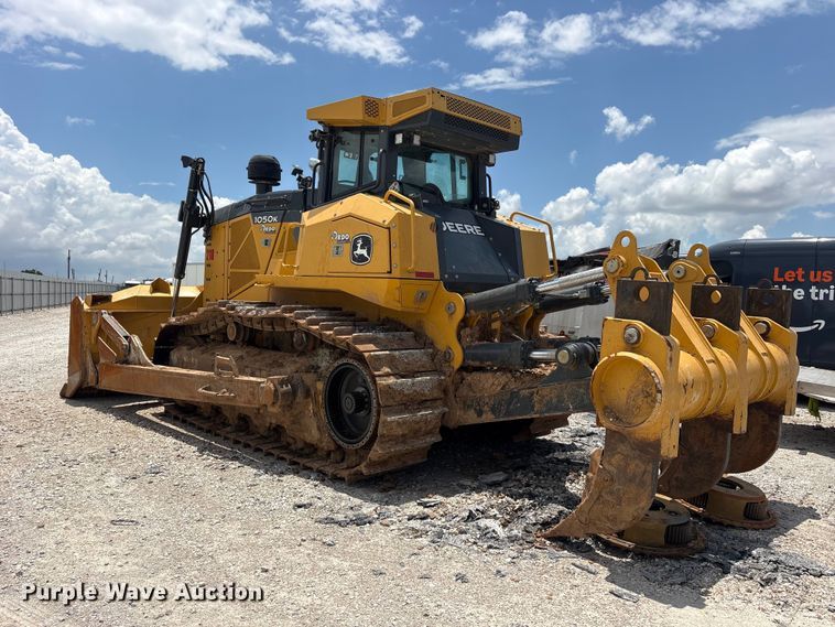 image for item YA3760 2019 John Deere 1050K dozer