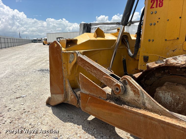 image for item YA3760 2019 John Deere 1050K dozer
