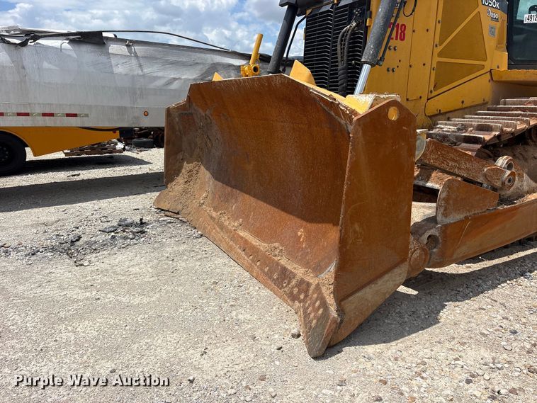 image for item YA3760 2019 John Deere 1050K dozer