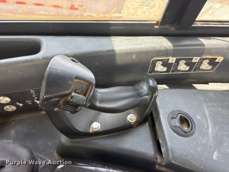 image for item YA3760 2019 John Deere 1050K dozer