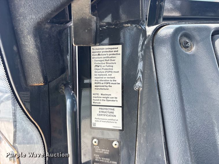 image for item YA3760 2019 John Deere 1050K dozer