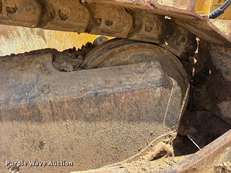 image for item YA3760 2019 John Deere 1050K dozer