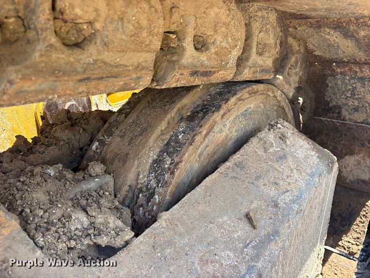 image for item YA3760 2019 John Deere 1050K dozer