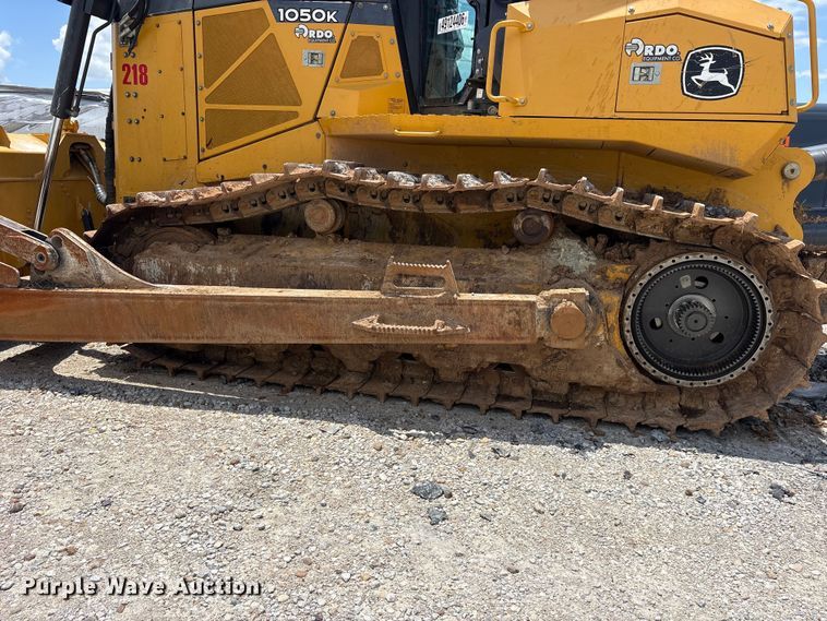 image for item YA3760 2019 John Deere 1050K dozer