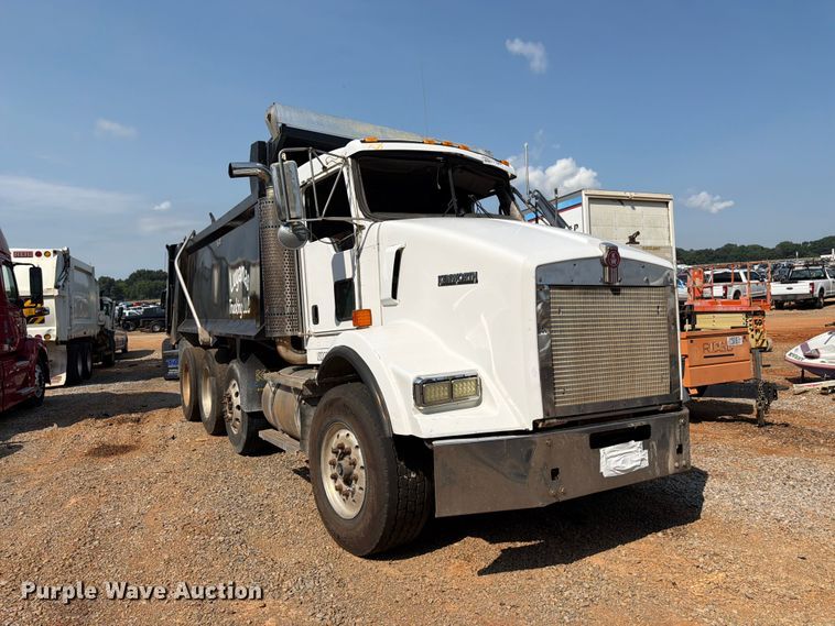 image for item YA3811 2006 Kenworth T8 dump truck