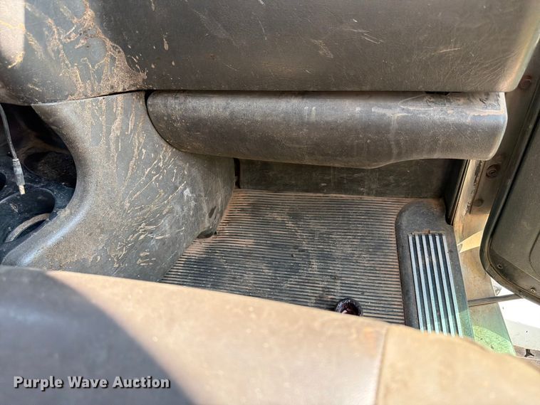 image for item YA3811 2006 Kenworth T8 dump truck
