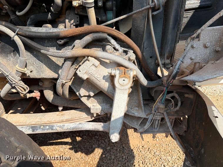 image for item YA3811 2006 Kenworth T8 dump truck