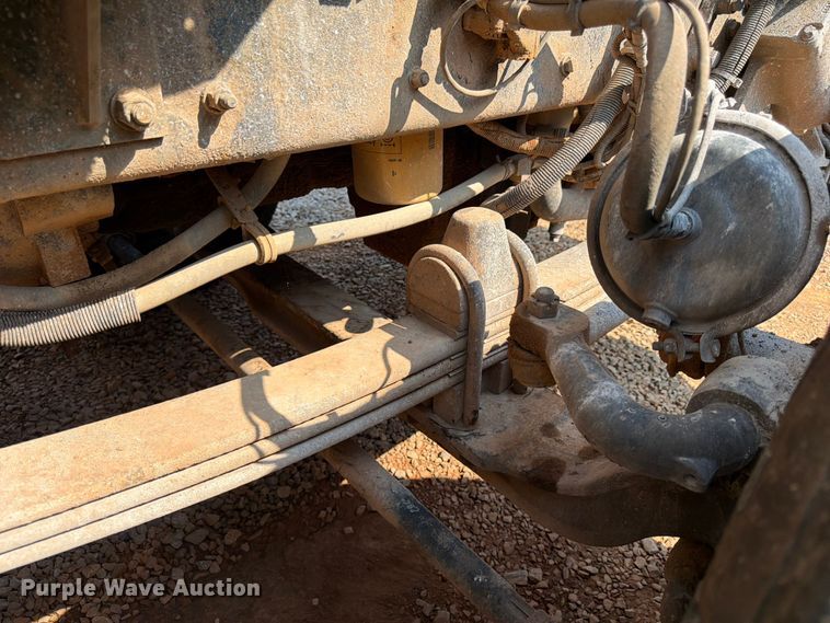 image for item YA3811 2006 Kenworth T8 dump truck