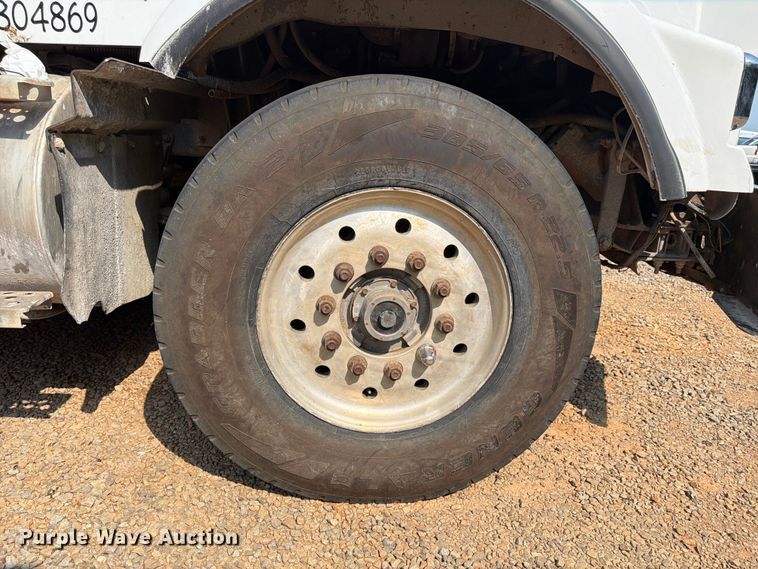image for item YA3811 2006 Kenworth T8 dump truck