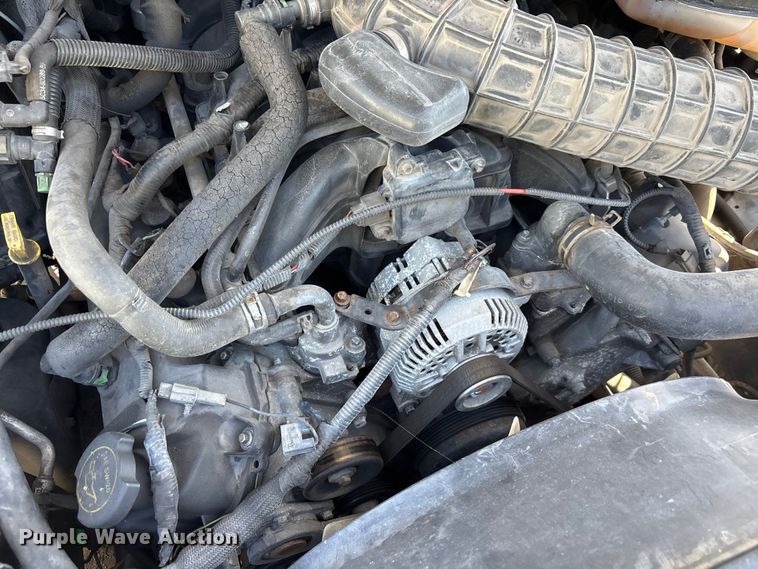image for item YA3907 2005 Ford F450 Super Duty bucket truck