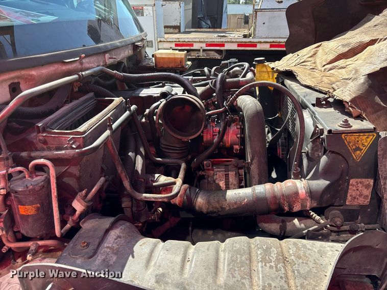 image for item YA3908 2009 International 4300 bucket truck