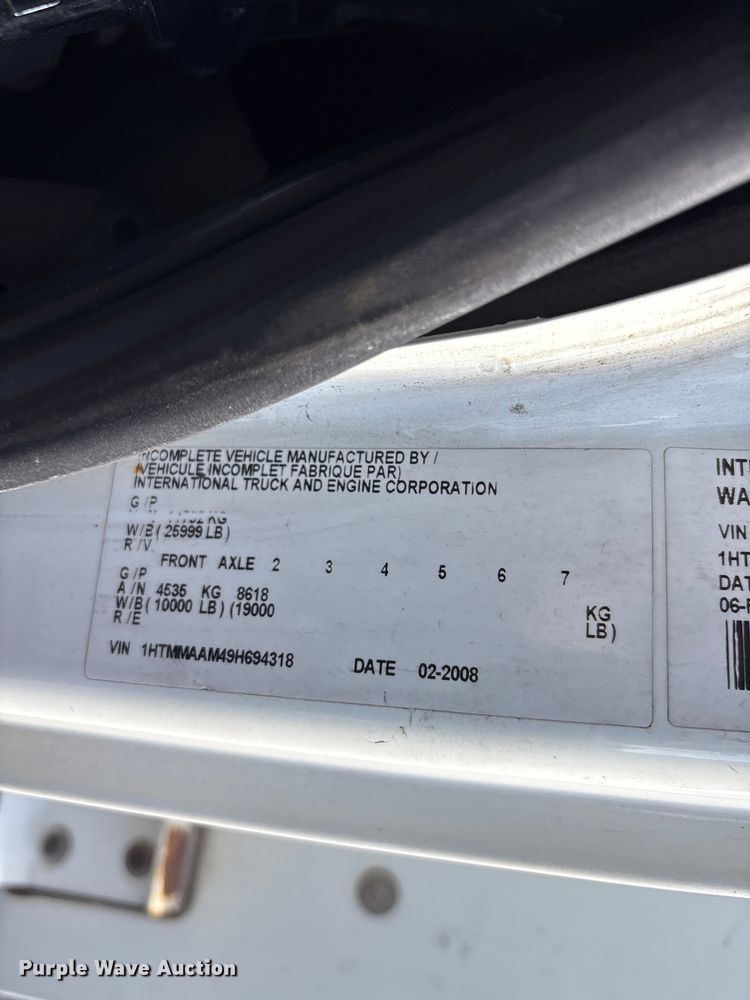 image for item YA3908 2009 International 4300 bucket truck
