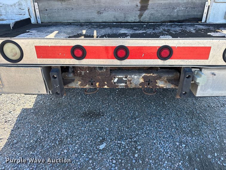 image for item YA3909 2006 Ford F350 Super Duty  bucket truck