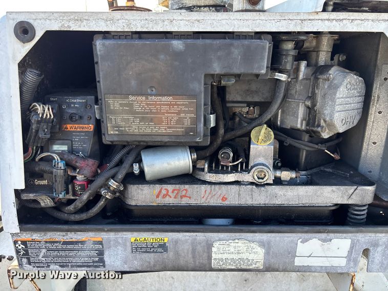 image for item YA3909 2006 Ford F350 Super Duty  bucket truck