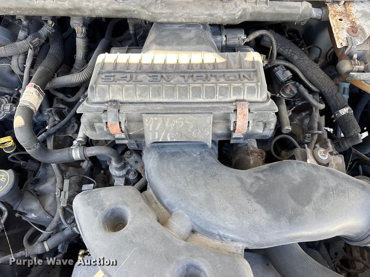 image for item YA3909 2006 Ford F350 Super Duty  bucket truck
