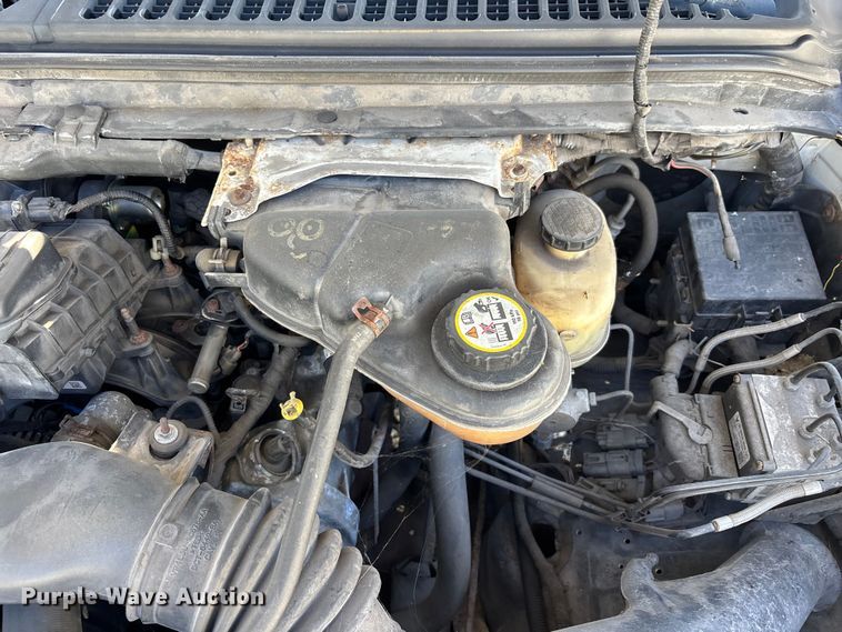 image for item YA3909 2006 Ford F350 Super Duty  bucket truck