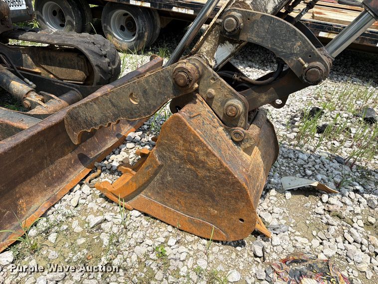 image for item YA3914 2021 Bobcat E60 mini excavator
