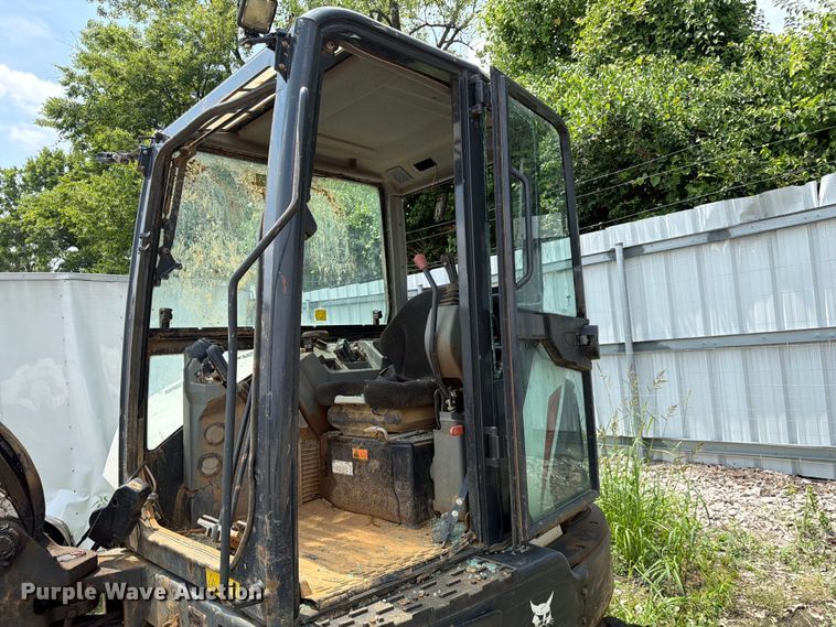 image for item YA3914 2021 Bobcat E60 mini excavator