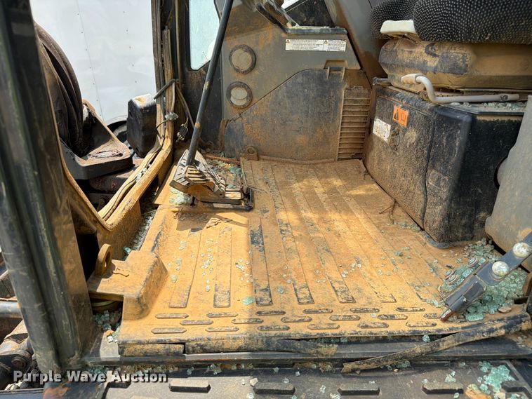 image for item YA3914 2021 Bobcat E60 mini excavator