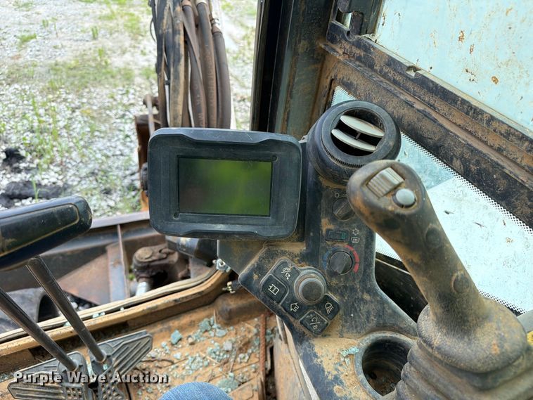 image for item YA3914 2021 Bobcat E60 mini excavator