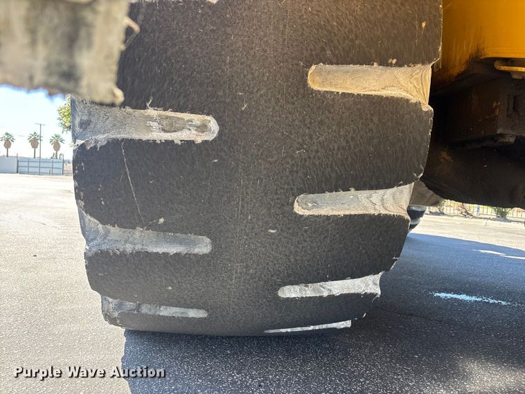 image for item YA3977 2012 Caterpillar 988H high lift wheel loader