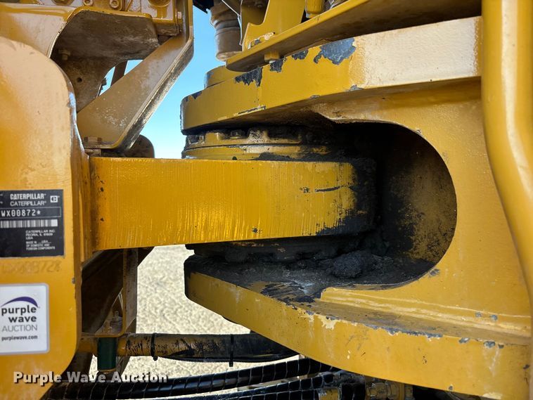 image for item YA3978 2016 Caterpillar 988K wheel loader