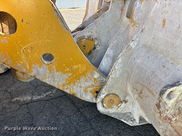 image for item YA3978 2016 Caterpillar 988K wheel loader