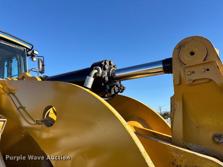 image for item YA3978 2016 Caterpillar 988K wheel loader