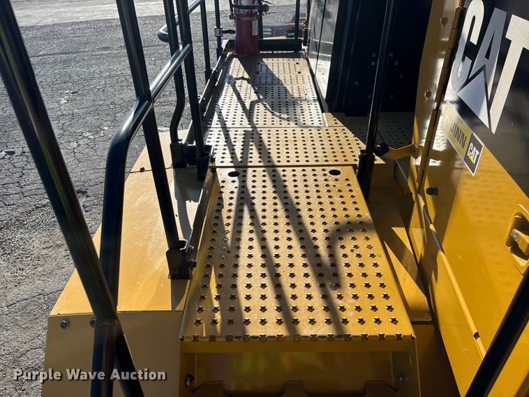 image for item YA3978 2016 Caterpillar 988K wheel loader