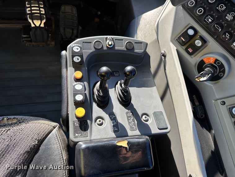 image for item YA3978 2016 Caterpillar 988K wheel loader
