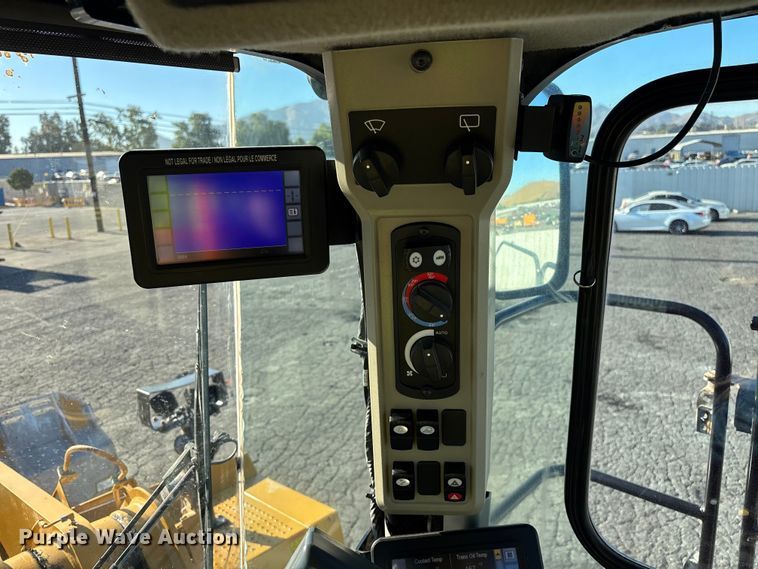 image for item YA3978 2016 Caterpillar 988K wheel loader