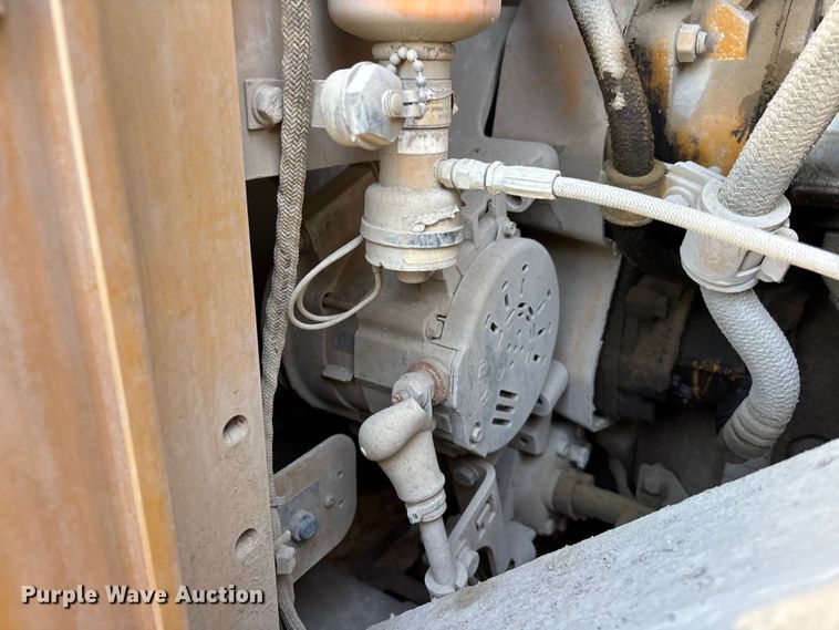image for item YA3978 2016 Caterpillar 988K wheel loader