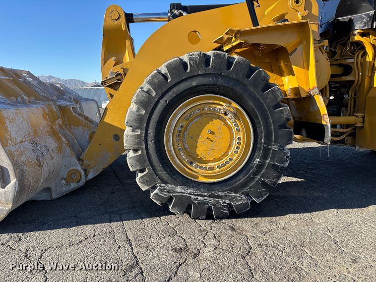 image for item YA3978 2016 Caterpillar 988K wheel loader