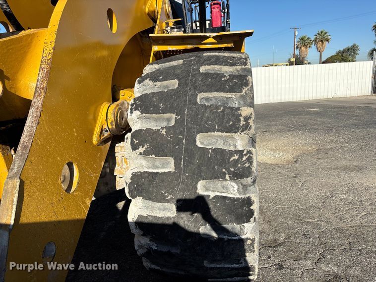 image for item YA3978 2016 Caterpillar 988K wheel loader