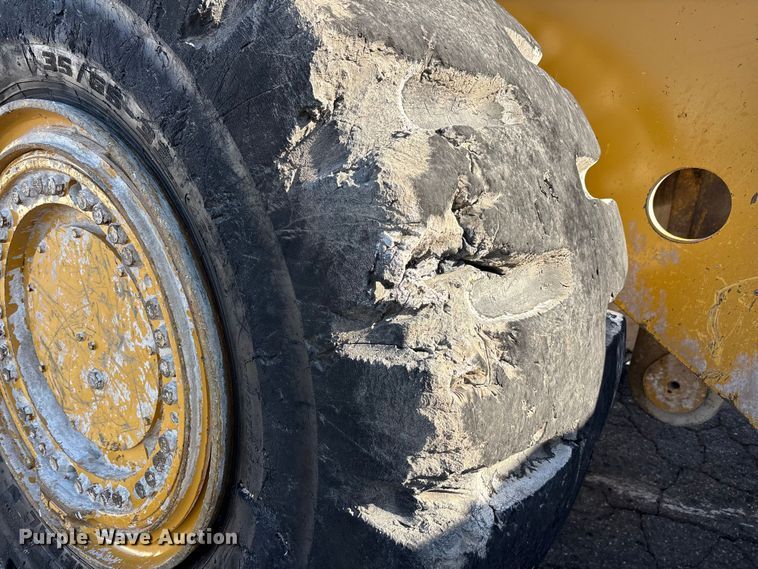 image for item YA3978 2016 Caterpillar 988K wheel loader
