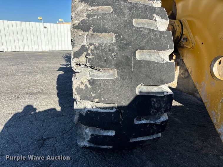 image for item YA3978 2016 Caterpillar 988K wheel loader