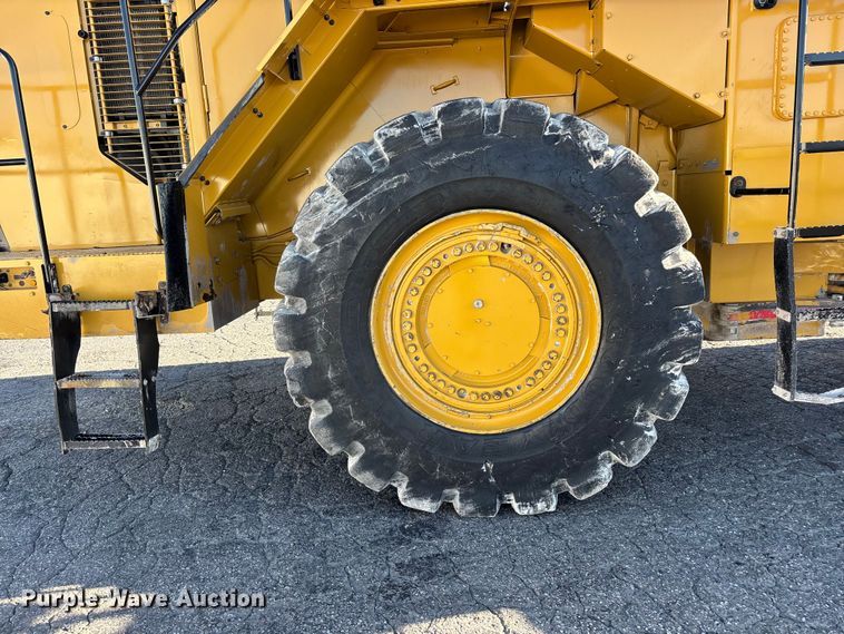 image for item YA3978 2016 Caterpillar 988K wheel loader