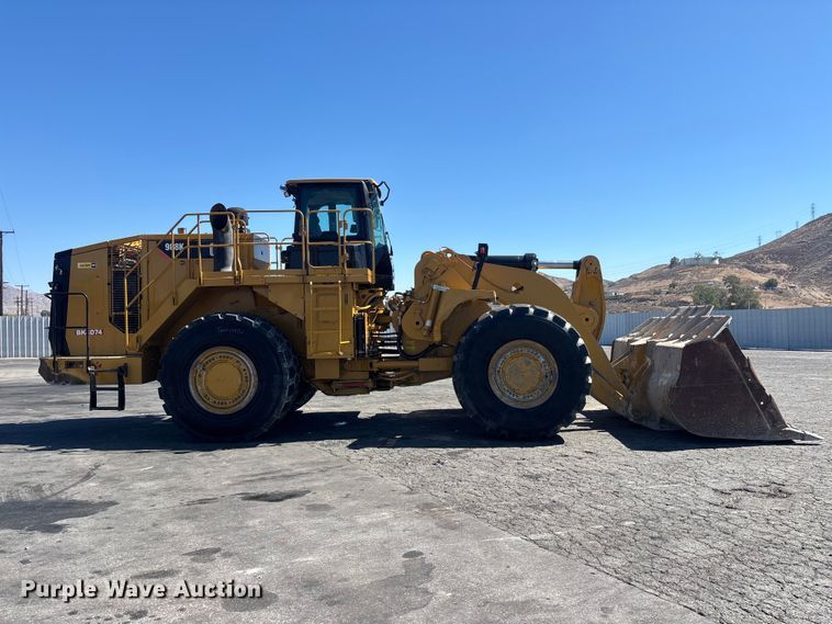 image for item YA3979 2015 Caterpillar 988K wheel loader